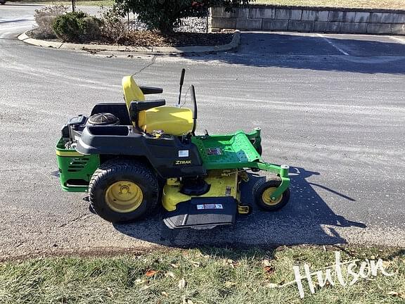 Image of John Deere Z540M equipment image 3