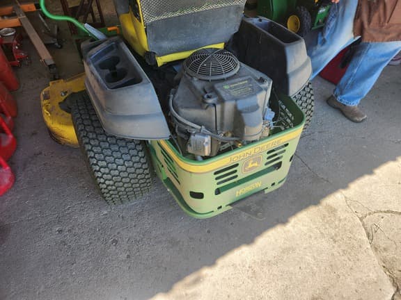 Image of John Deere Z540R equipment image 4