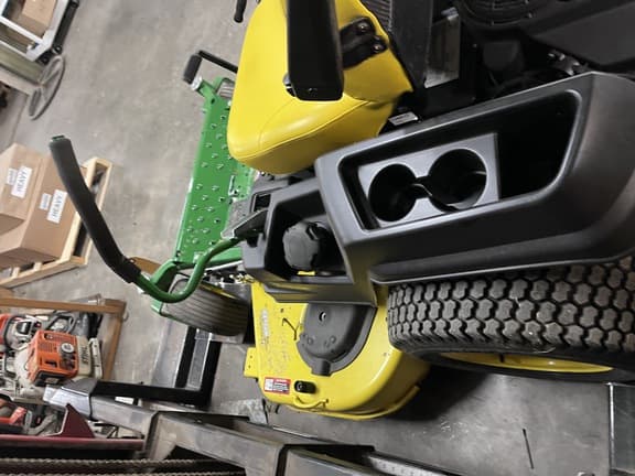 Image of John Deere Z540R equipment image 4