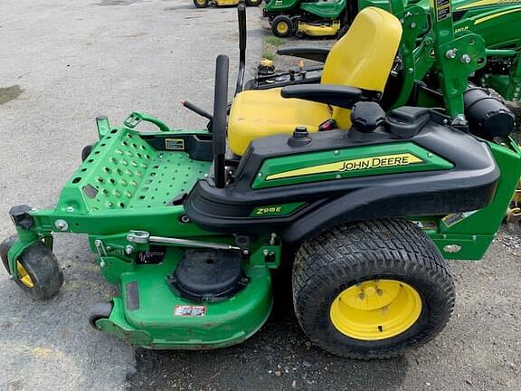 Image of John Deere Z915E Image 1