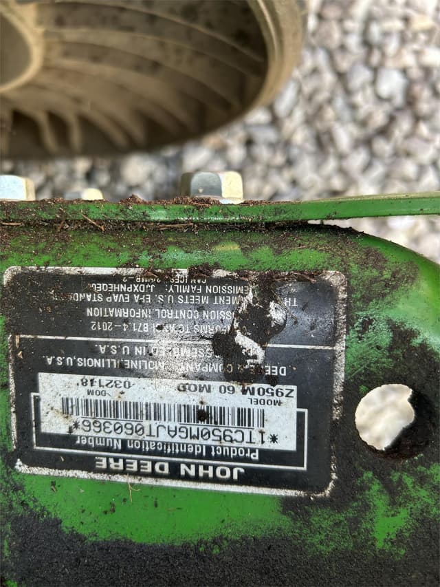 Image of John Deere Z950M equipment image 4