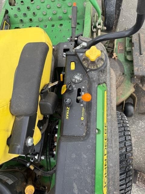 Image of John Deere Z950M equipment image 3