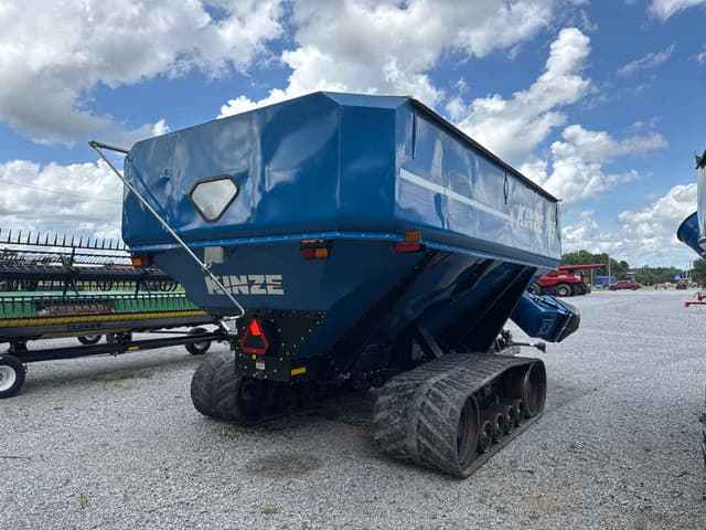 Image of Kinze 1105 equipment image 2