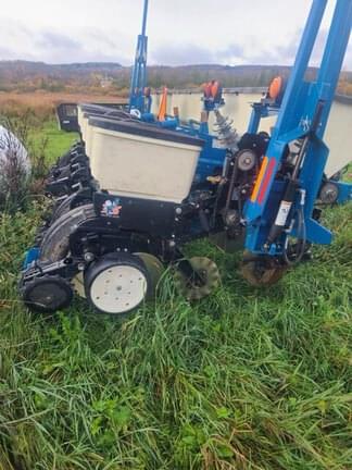 Image of Kinze 3000 equipment image 1