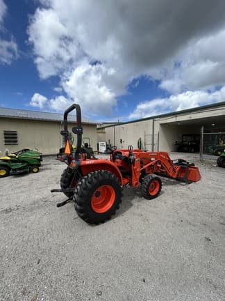 Image of Kubota L2501 equipment image 3