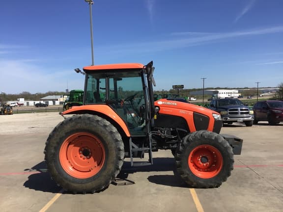 Image of Kubota M6-111 equipment image 3