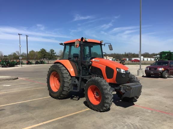 Image of Kubota M6-111 equipment image 4