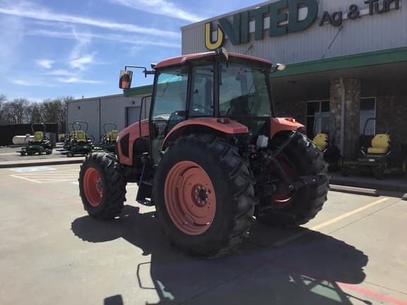 Image of Kubota M6-111 equipment image 2