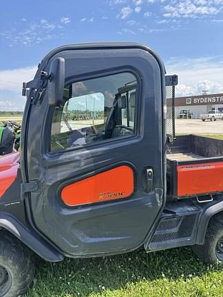 Image of Kubota RTV-X1100 equipment image 2