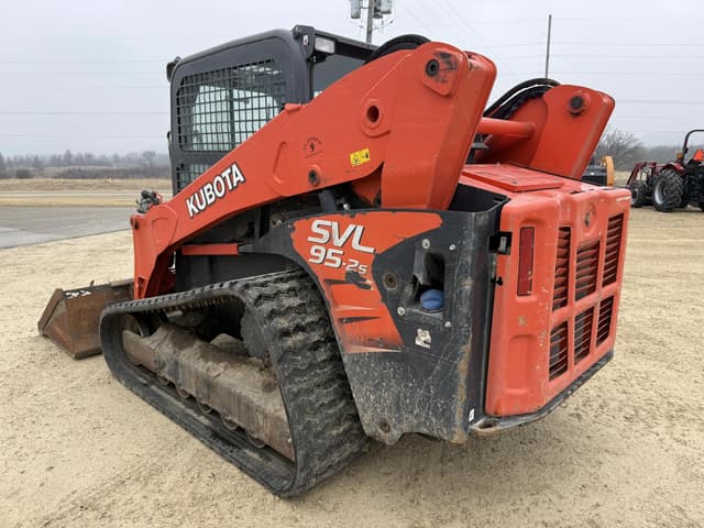 Image of Kubota SVL95-2 equipment image 3