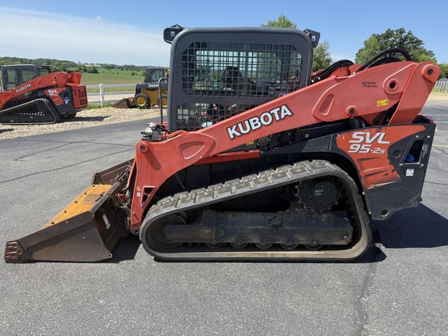 Image of Kubota SVL95-2S equipment image 2