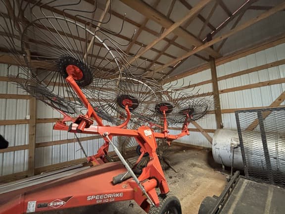 Image of Kuhn SR110 equipment image 3