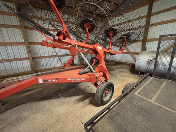 Image of Kuhn SR110 equipment image 2