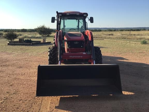 Image of Mahindra 8100 equipment image 4