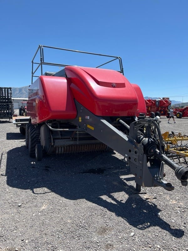 2018 Massey Ferguson 2270 Equipment Image0