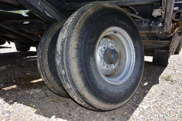 Image of Massey Ferguson AC25 equipment image 4