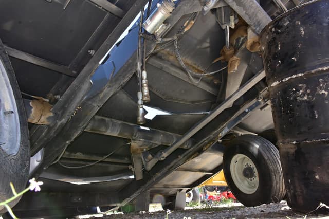 Image of Massey Ferguson AC25 equipment image 3