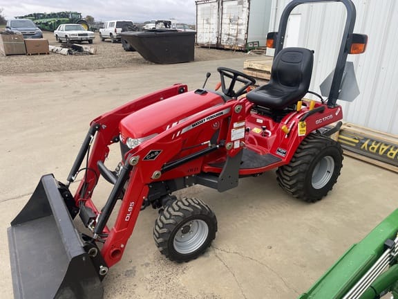 2018 Massey Ferguson GC1705 Equipment Image0