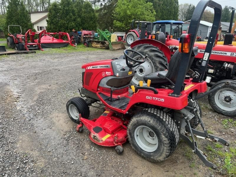 Image of Massey Ferguson GC1705 Image 0