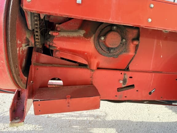 Image of New Holland BC5070 equipment image 3