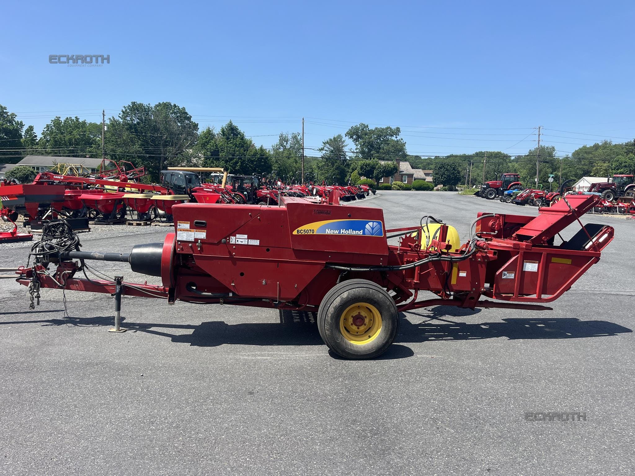 2018 New Holland BC5070 Equipment Image0
