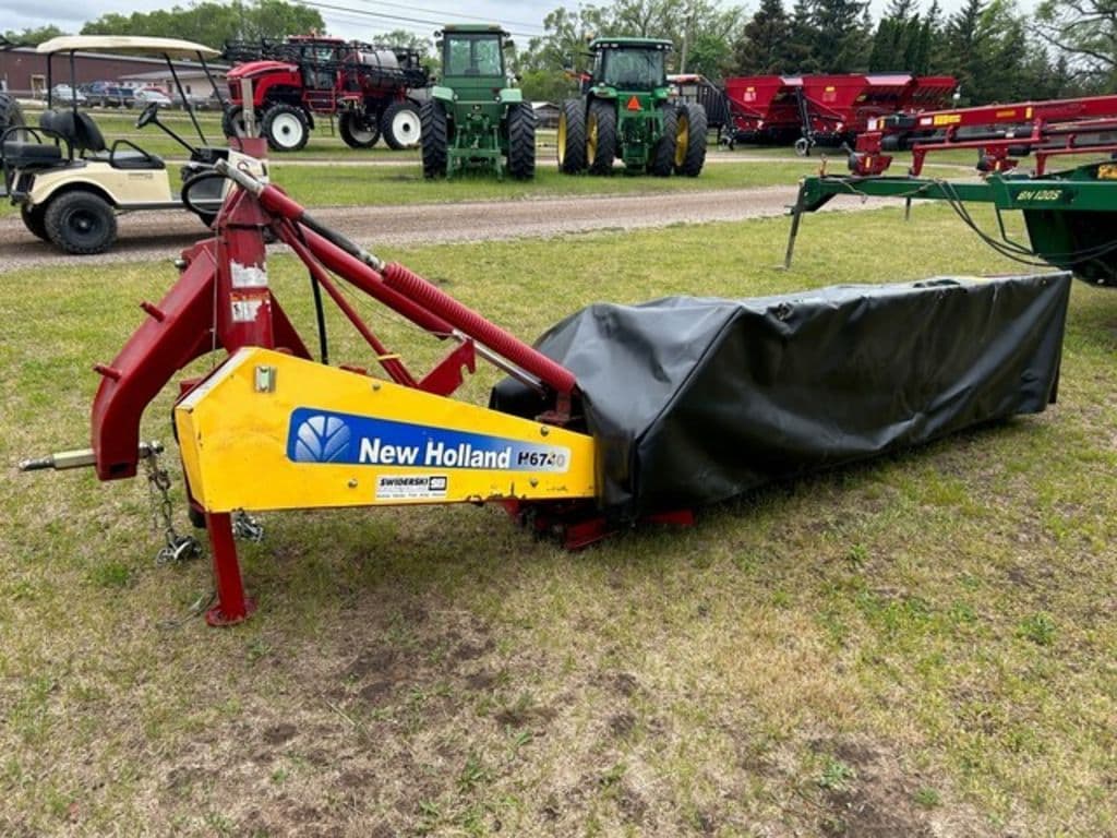 Image of New Holland H6740 Primary image