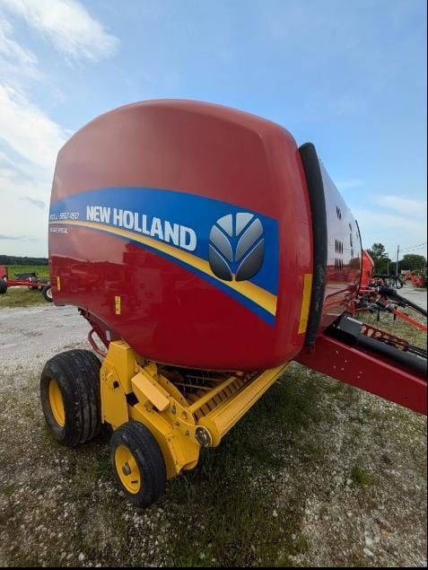 2018 New Holland RB450 Equipment Image0