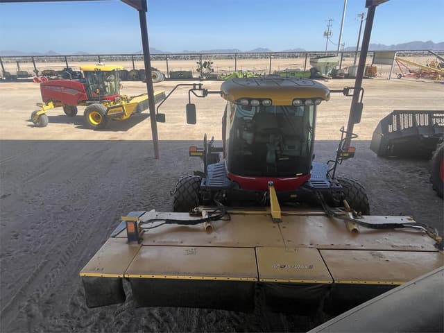 Image of New Holland Speedrower 260 equipment image 2