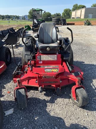 Image of Snapper Pro S200XT equipment image 1