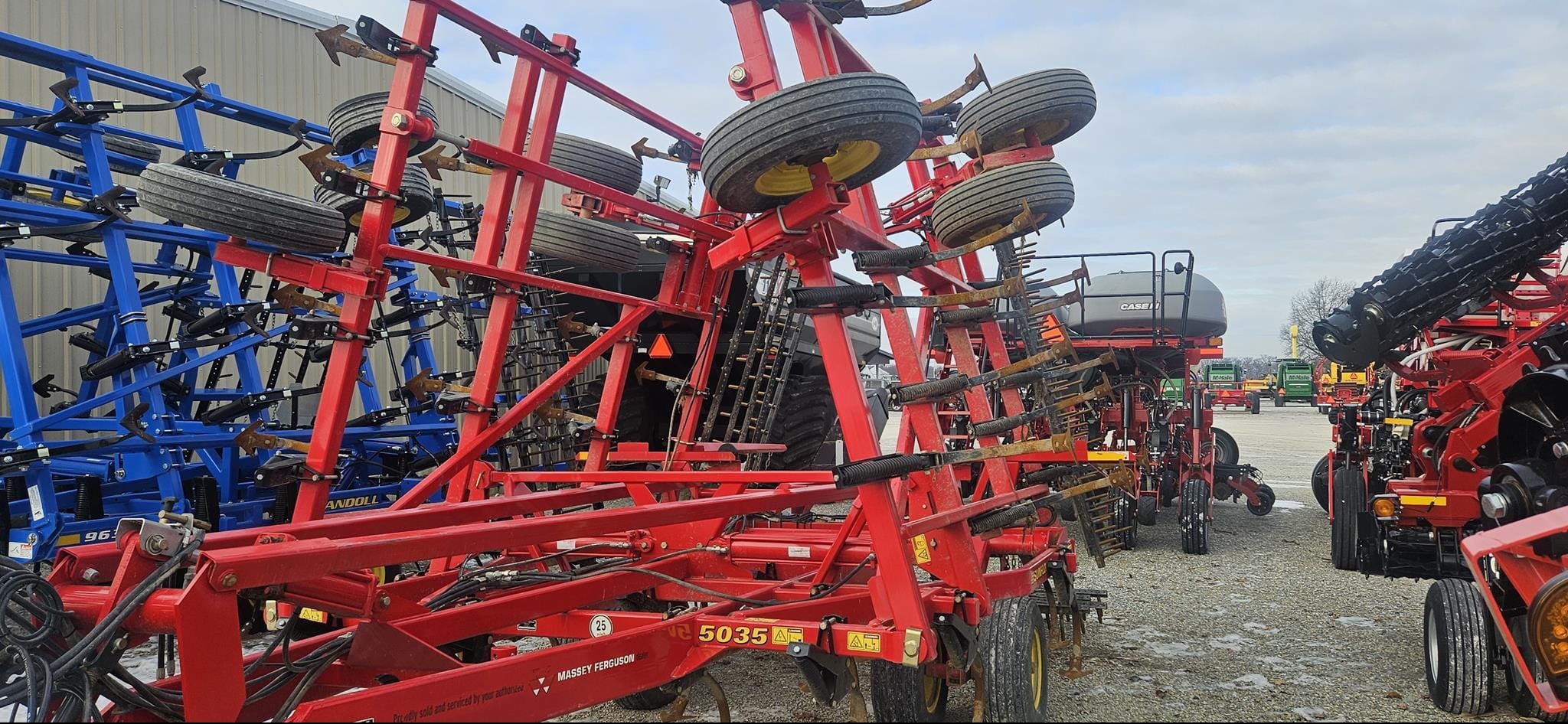 2018 Sunflower 5035-28 Equipment Image0