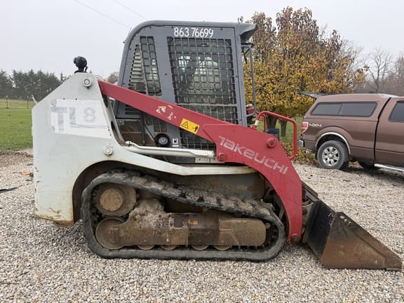 2018 Takeuchi TL8 Equipment Image0