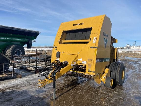 2018 Vermeer 605N Equipment Image0