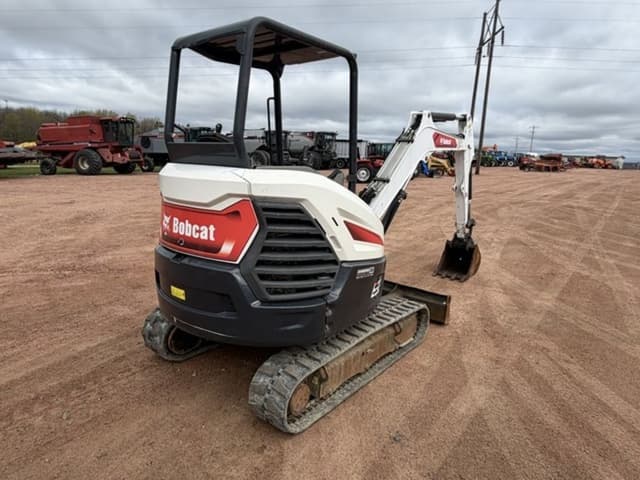 Image of Bobcat E32i equipment image 4