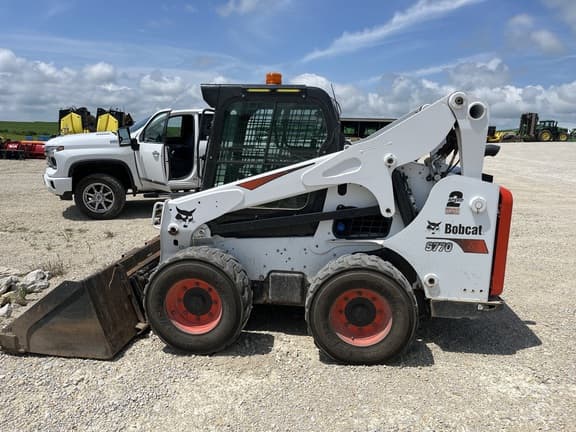 Image of Bobcat S770 equipment image 2
