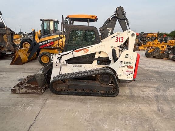 Image of Bobcat T770 equipment image 1