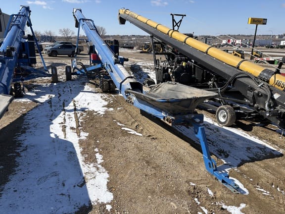 2019 Brandt 1547 Equipment Image0
