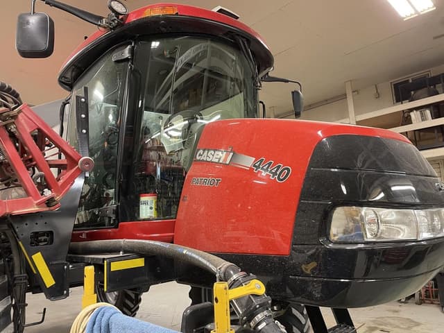 Image of Case IH Patriot 4440 equipment image 1