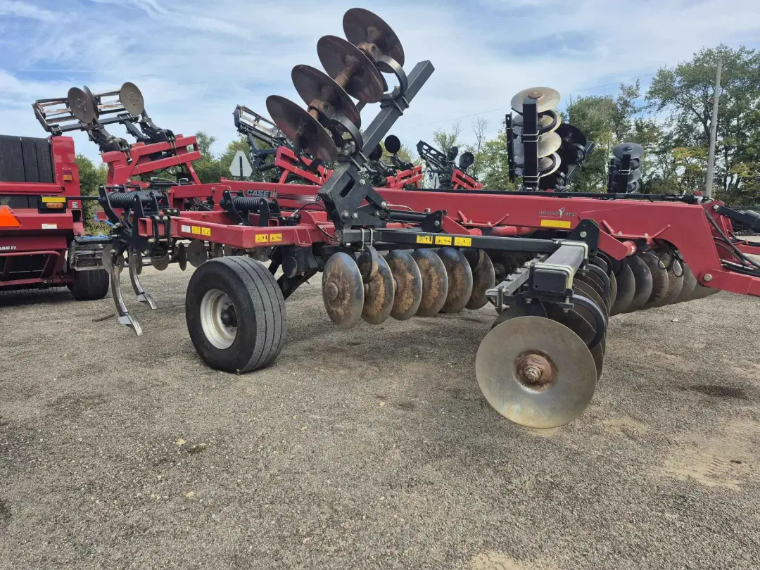Image of Case IH Ecolo-Tiger 875 Primary image