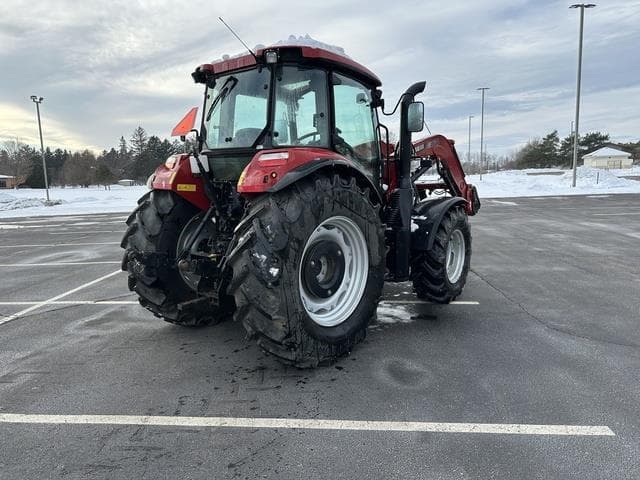 Image of Case IH Farmall 110C equipment image 4