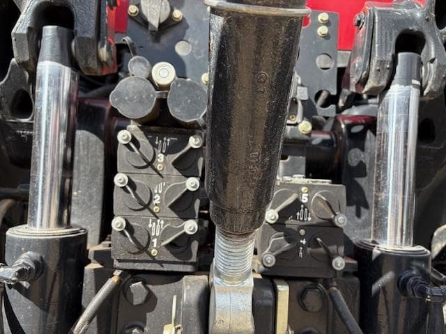 Image of Case IH Magnum 310 equipment image 3