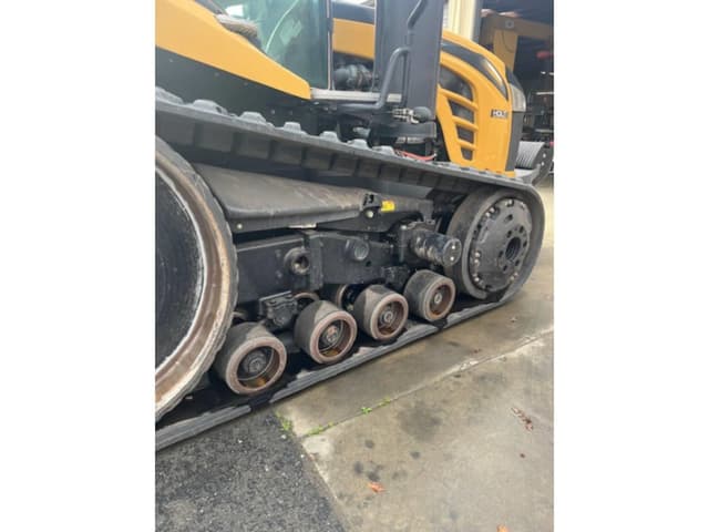 Image of Challenger MT845E equipment image 4