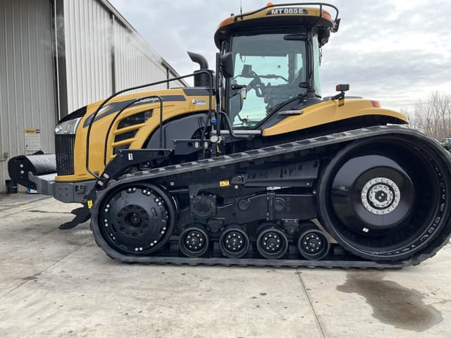 Image of Challenger MT865E equipment image 1