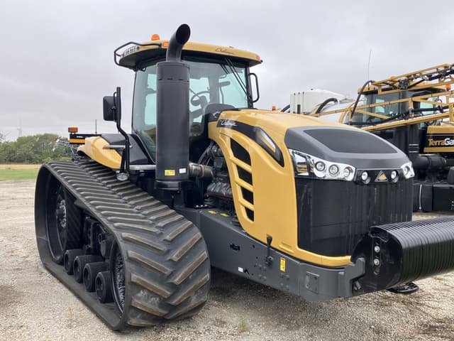 Image of Challenger MT875E equipment image 4