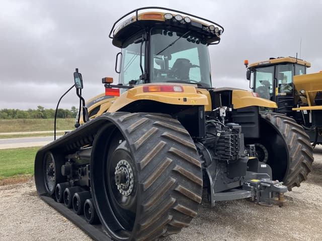 Image of Challenger MT875E equipment image 1