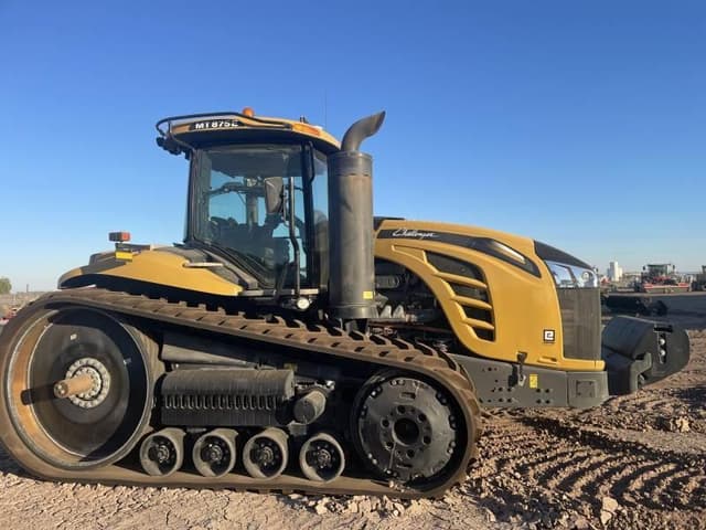 Image of Challenger MT875E equipment image 3