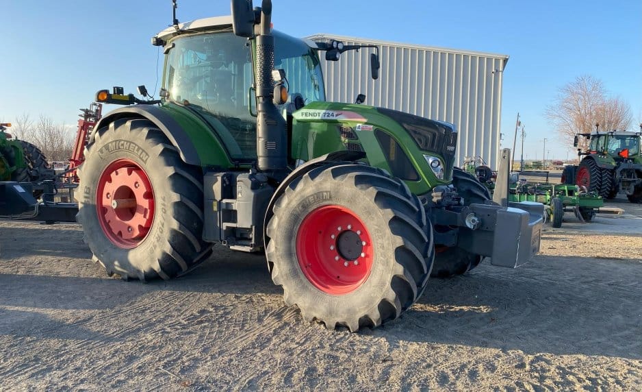 Fendt 724 Vario Equipment Image0