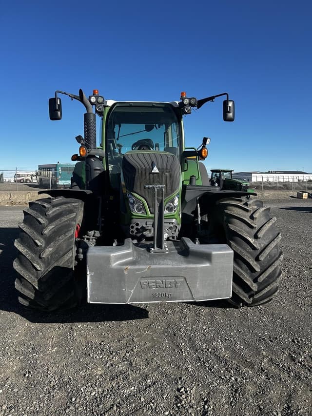 Image of Fendt 724 Vario equipment image 1