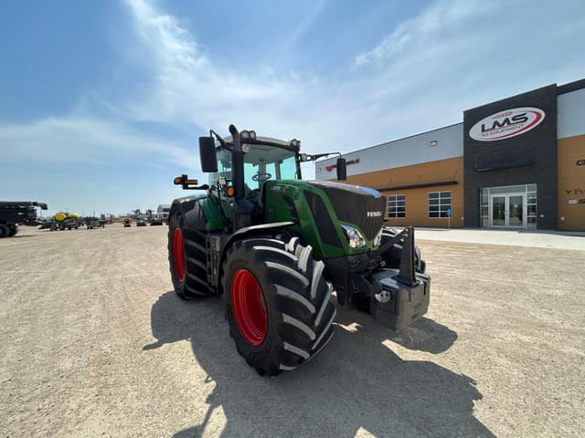 Image of Fendt 824 Vario equipment image 2