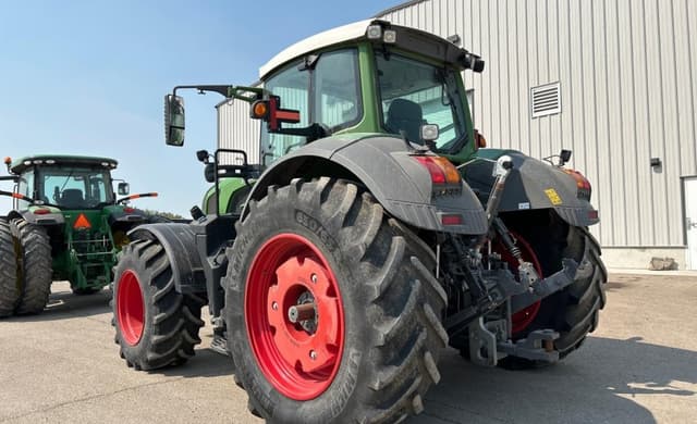Image of Fendt 828 Vario equipment image 2