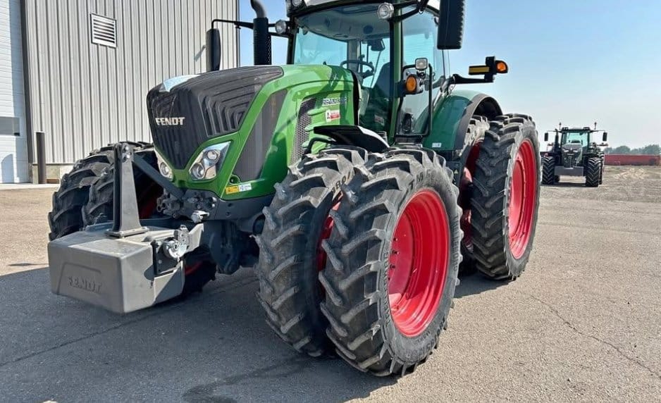 Fendt 933 Vario Equipment Image0